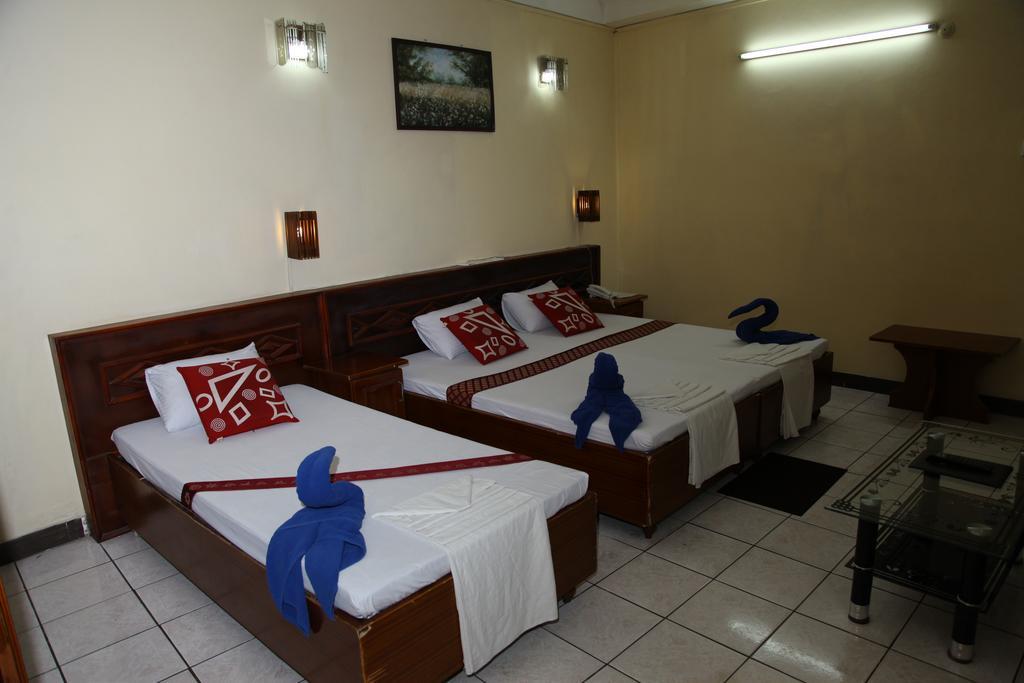 Brighten Hotel Colombo Buitenkant foto