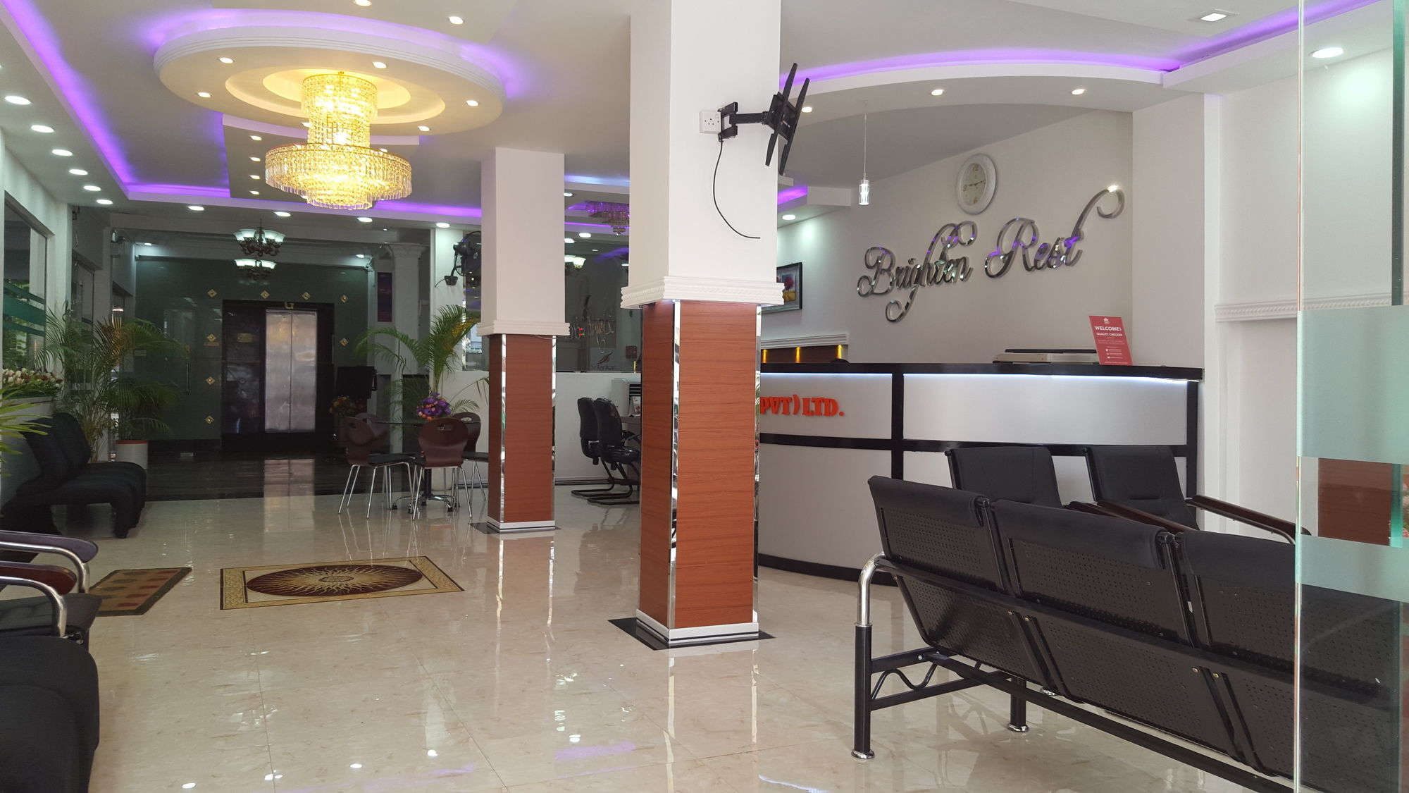 Brighten Hotel Colombo Buitenkant foto